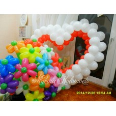 Серце та букет ромашок з кульок